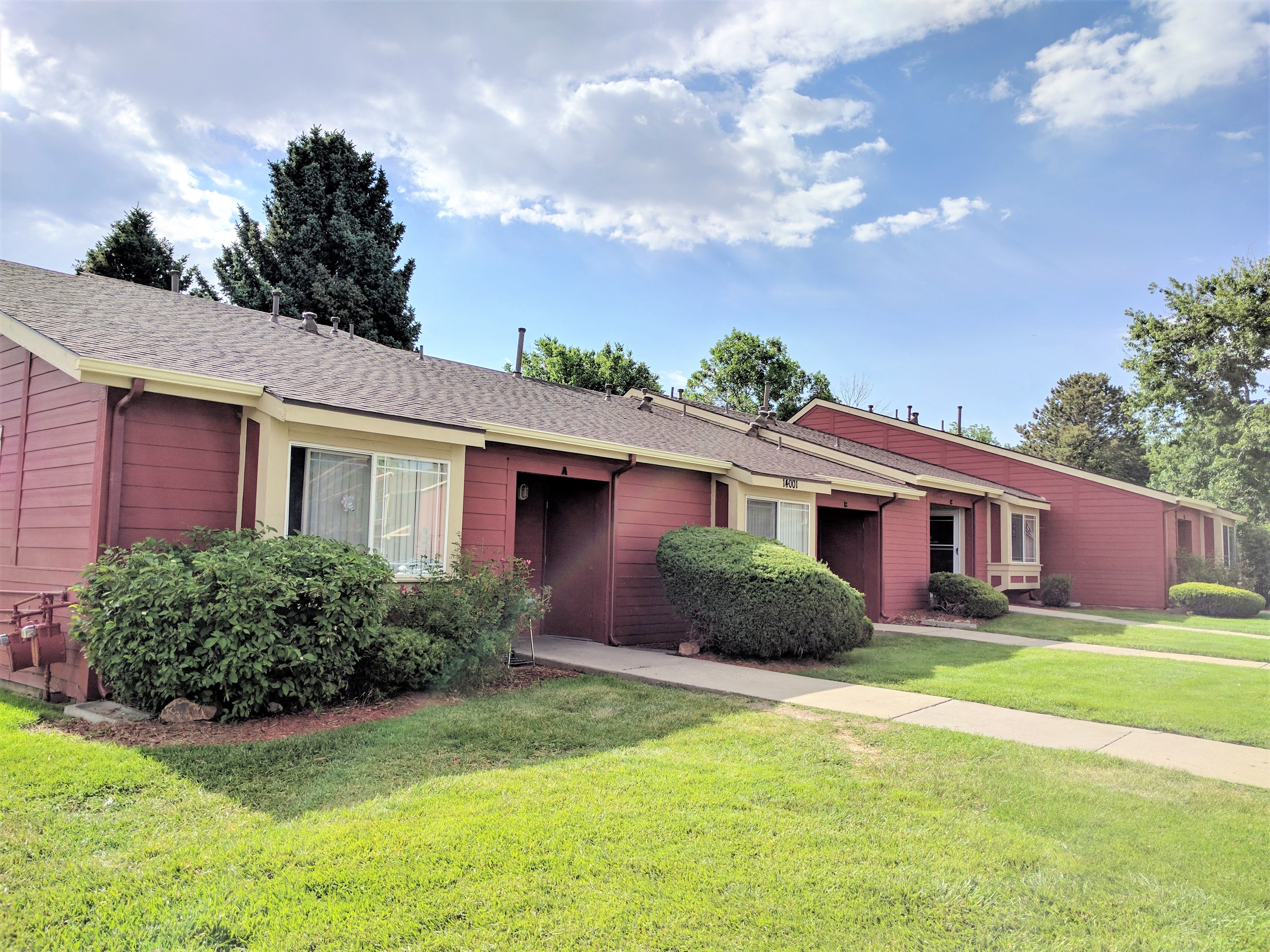 Residences at Willow Park Apartments in Aurora, CO